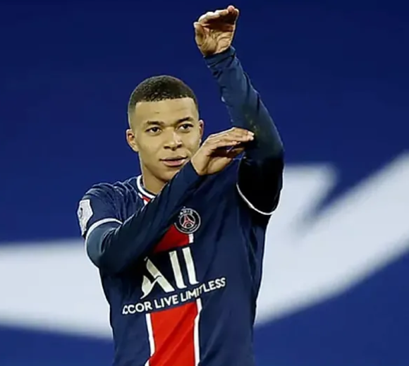 Mbappé ya ha firmado su contrato con el Real Madrid
