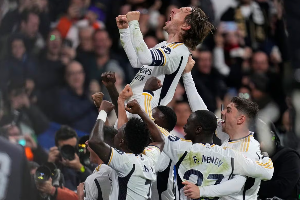 Modric conserva la llama e ilumina al Madrid ante el Sevilla