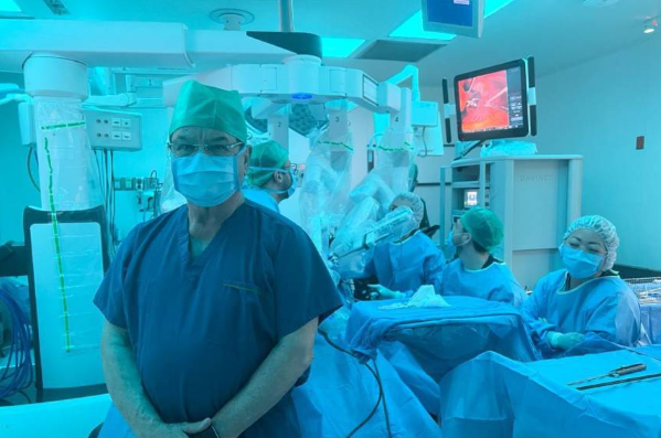Da Vinci, el robot cirujano que empezará a operar en Coahuila