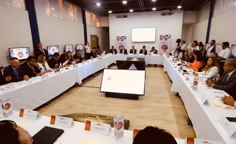 Fortalece la UAT su plan de trabajo institucional