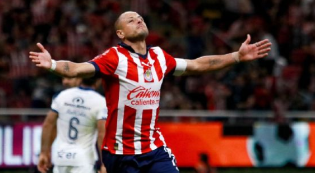 Chicharito se estrena como goleador en su segunda etapa con Chivas