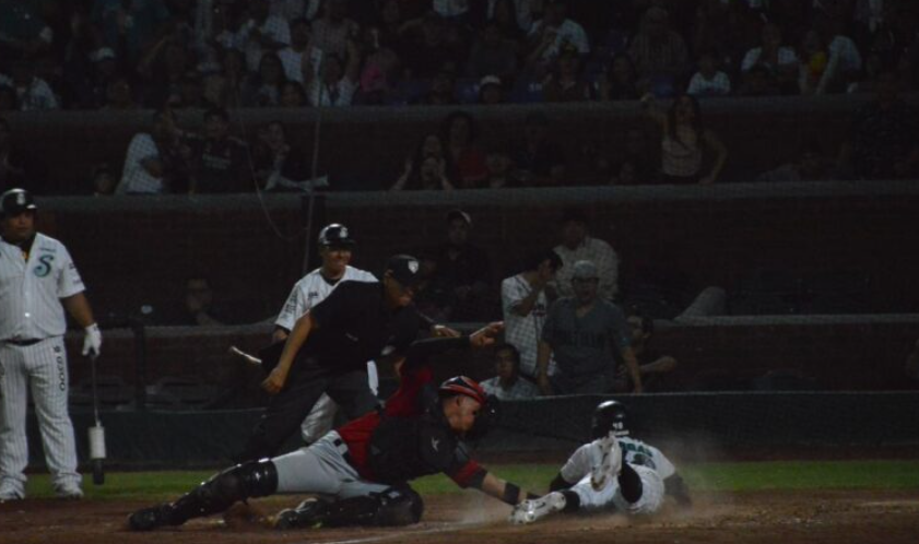 Gana Saraperos primer juego del calendario