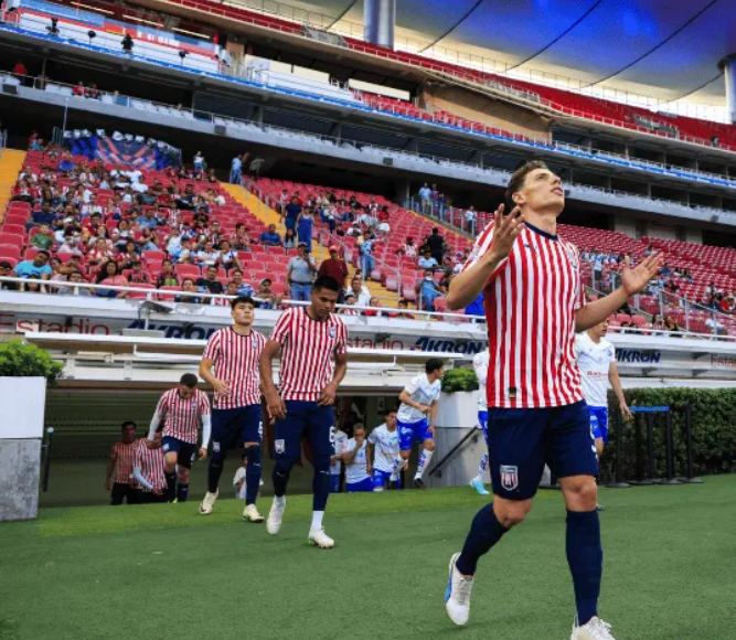 Chivas confirma agresión a futbolista del Tapatío