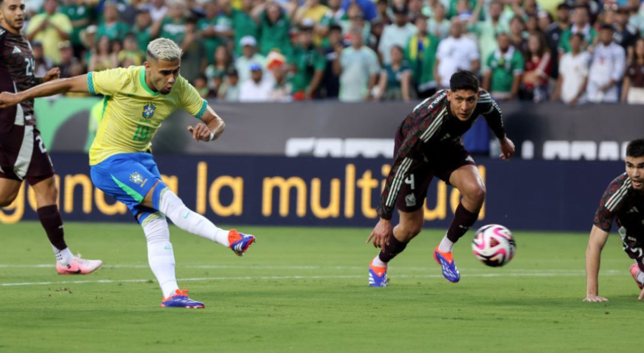 Brasil gana a México con gol de último minuto en partido de preparación para Copa América