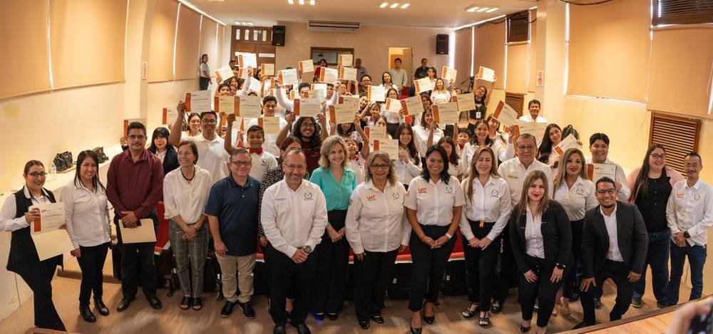 Concluye la UAT con éxito el programa Peraj-Adopta un Amigo