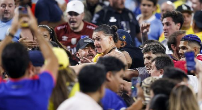 Copa América: Futbolistas uruguayos pelean con hinchas colombianos