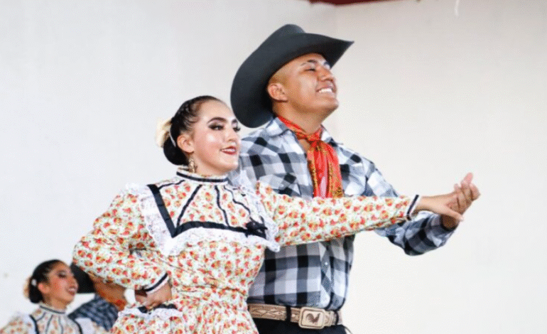 Califican Burros Pardos a Encuentro Nacional de Arte y Cultura