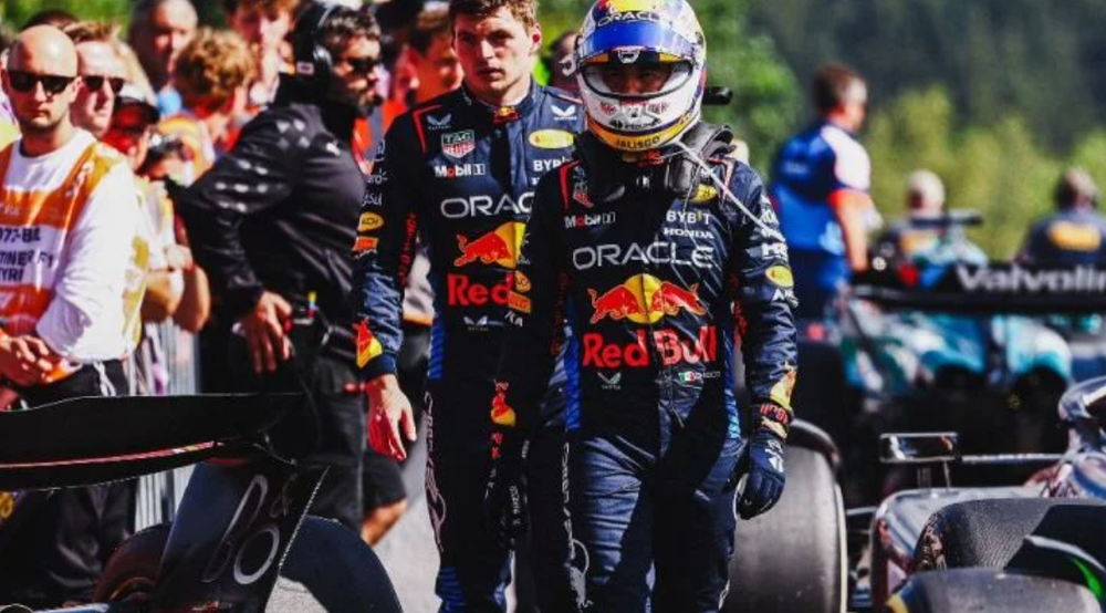 Red Bull confirma continuidad de Checo Pérez junto a Max Verstappen