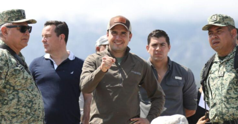 Supervisan obras de Infraestructura militar