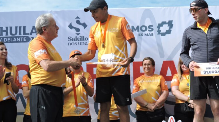 Celebran carrera atlética con causa