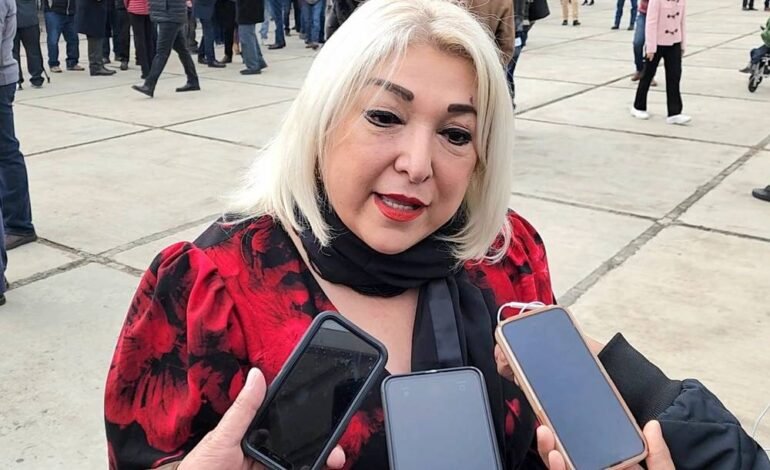 Es gratuita la atención en las Oficinas Fiscales: Adriana Lozano