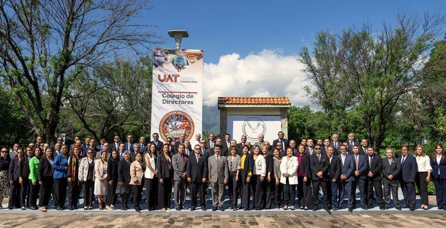 Consolida la UAT formación de ingenieros y científicos