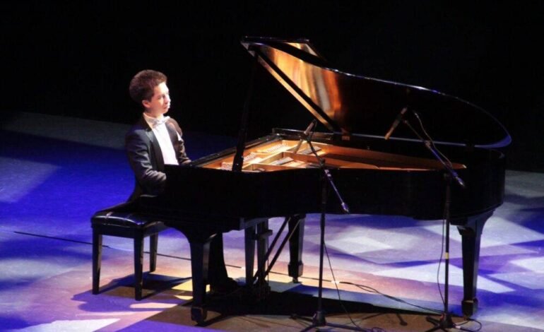 Mateo Hurtado deslumbró en Ciudad Victoria en el marco del XXII Festival Internacional en la Costa del Seno Mexicano