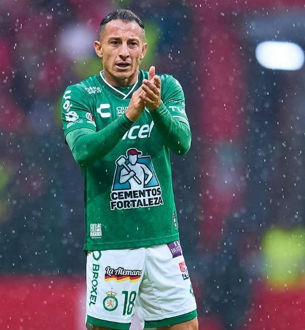 Andrés Guardado anuncia su retiro del fútbol profesional