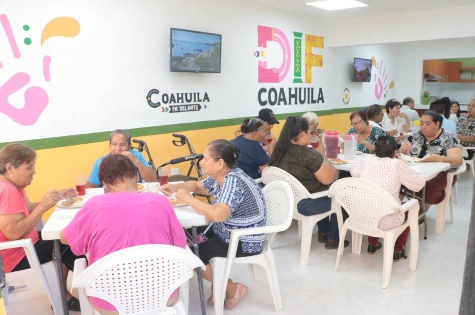 DIF Coahuila mejora la calidad de vida de los adultos mayores con atención integral