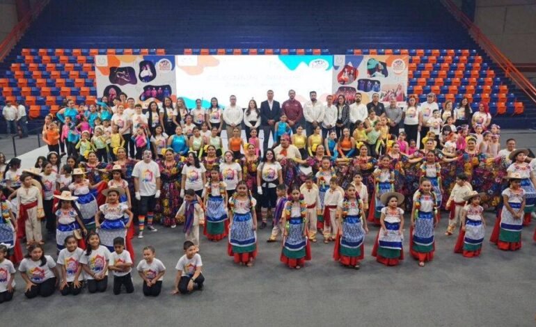 Concluye la UAT con éxito la exposición de sus talleres artísticos