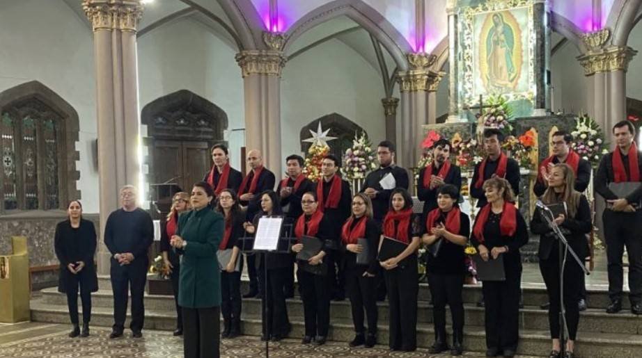 Disfrutan Recital del Suonus Infinitus: Cierre de Actividades con Concierto Navideño
