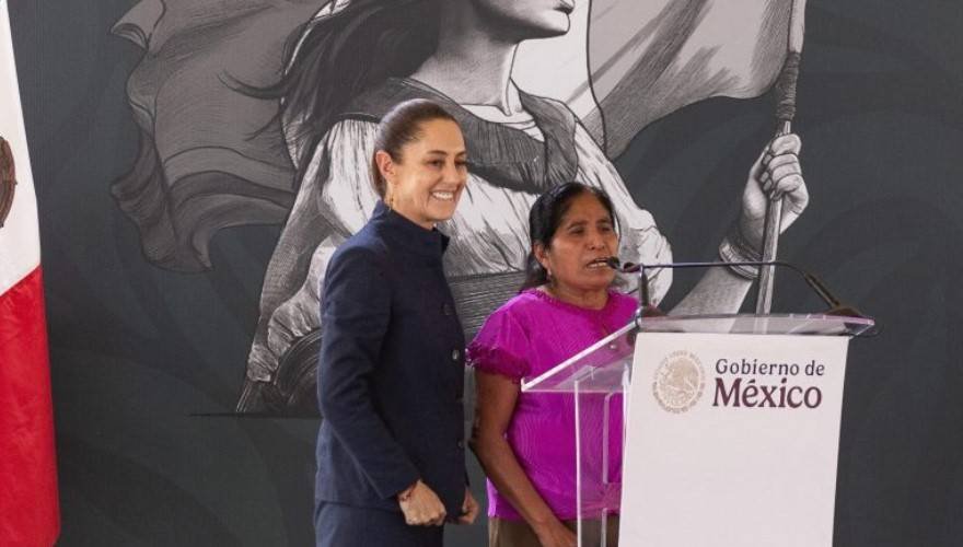 Sheinbaum garantiza pensión para mujeres en la Constitución y reafirma su compromiso con la igualdad de género