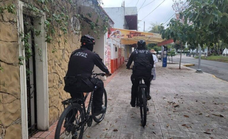 Mantiene Grupo Delfines de la Guardia Estatal proximidad en áreas naturales y comerciales