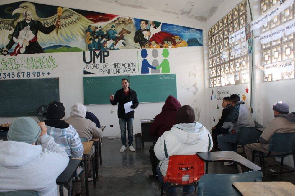 Reciben CEDES de Tamaulipas más de seis mil libros donados mediante campaña “Alas para Volar”