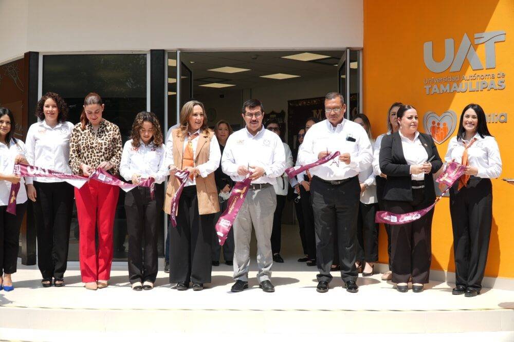 Entrega rector Dámaso Anaya moderna guardería CENDI UAT-IMSS