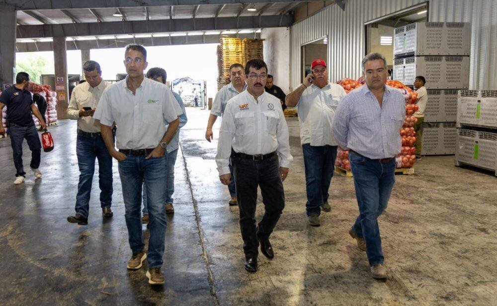 Fortalece rector vinculación de la UAT con el sector agroindustrial