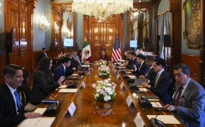 Recibe presidenta de México a la secretaria de Seguridad Nacional de los Estados Unidos