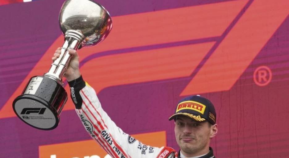 Verstappen brilla en Suzuka y logra su primera victoria del año en una carrera perfecta