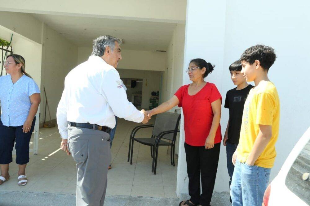 “Aquí estamos para ayudarlos”; Américo y María llevan apoyos a familias de Reynosa