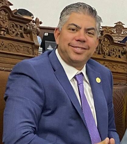 Alternativa para Monclova el sector automotriz: Paredes