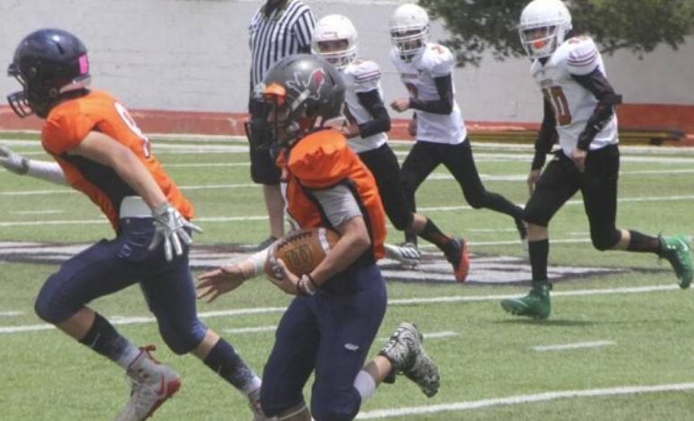 Cabalgan Broncos con éxito