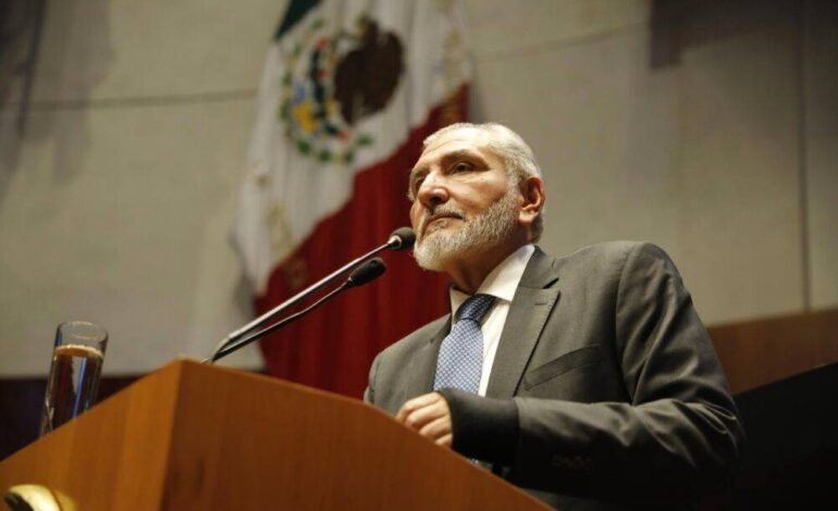 Adán Augusto López llama a unidad del Senado para proteger derechos de mexicanos en el exterior