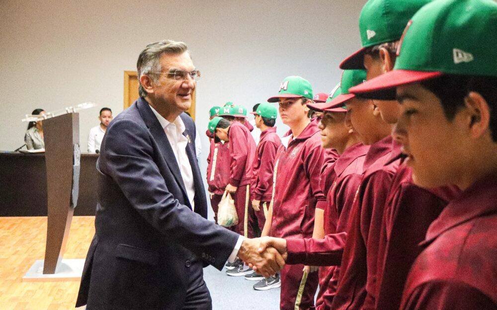 Abanderó gobernador Américo Villarreal a beisbolistas tamaulipecos rumbo a Torneo Latinoamericano